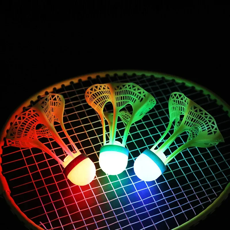 1/5 adet Işıklı Badminton Topl - Badminton Shuttlecock incelemesi ve fiyatı